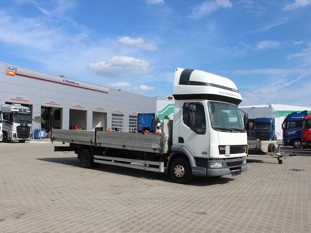 DAF LF 45.180, SLEEPING BODY, EURO 3, TIRES 80% - شاحنات مسطحة: صورة 3 DAF LF 45.180, SLEEPING BODY, EURO 3, TIRES 80% - شاحنات مسطحة: صورة 3