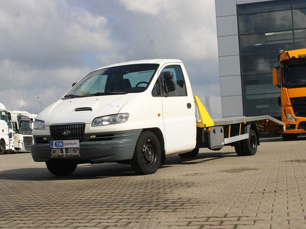 Hyundai H1 TRUCK, EURO 3, DRIVEWAYS, WINCH, TIRES 90% - شاحنة سحب: صورة 1 Hyundai H1 TRUCK, EURO 3, DRIVEWAYS, WINCH, TIRES 90% - شاحنة سحب: صورة 1