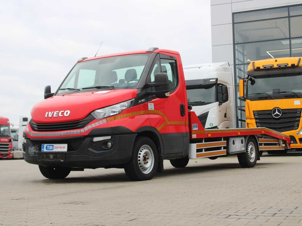 Iveco 35S18, EURO 6, WINCH, DRIVES, TIRES 80% - شاحنة سحب: صورة 1 Iveco 35S18, EURO 6, WINCH, DRIVES, TIRES 80% - شاحنة سحب: صورة 1