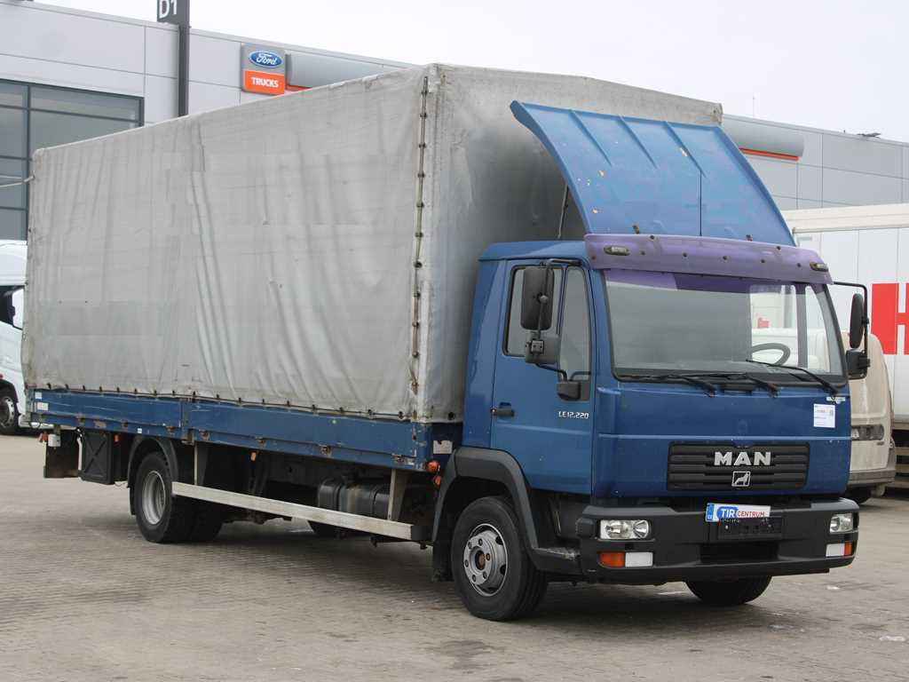 MAN LE 12.220, EURO 3, HYDRAULIC FRONT, TIRES 80% - شاحنة ذات ستائر جانبية: صورة 3 MAN LE 12.220, EURO 3, HYDRAULIC FRONT, TIRES 80% - شاحنة ذات ستائر جانبية: صورة 3