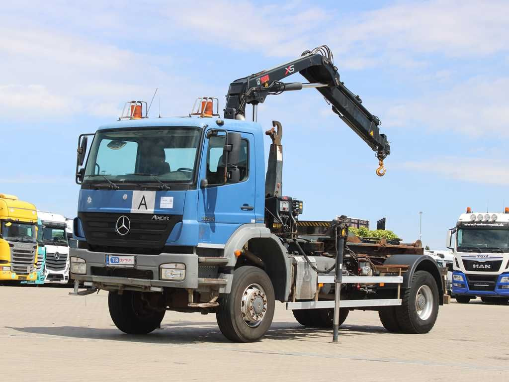Mercedes-Benz AXOR 1824, CRANE HIAB 099B-3 DUO, 4x4 - شاحنة كرين: صورة 1 Mercedes-Benz AXOR 1824, CRANE HIAB 099B-3 DUO, 4x4 - شاحنة كرين: صورة 1