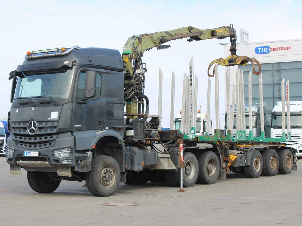 Mercedes-Benz Arocs 3351, 6x6, HYDRAULIC ARM LOGLIFT ET450, TYRES 80% - رأس تريلا, نصف مقطورة اخشاب: صورة 1 Mercedes-Benz Arocs 3351, 6x6, HYDRAULIC ARM LOGLIFT ET450, TYRES 80% - رأس تريلا, نصف مقطورة اخشاب: صورة 1