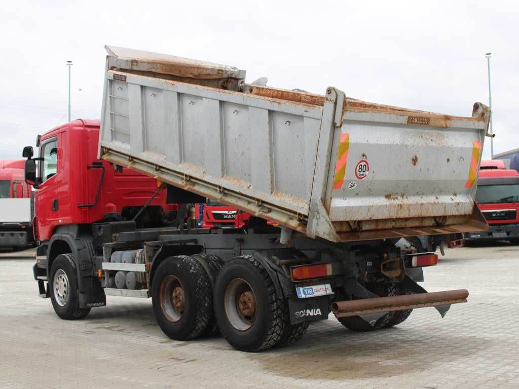 Scania R 420 CB 6X4 ,THREE-SIDED,EURO 4,RETARDER,13m³ - شاحنة قلاب: صورة 4 Scania R 420 CB 6X4 ,THREE-SIDED,EURO 4,RETARDER,13m³ - شاحنة قلاب: صورة 4