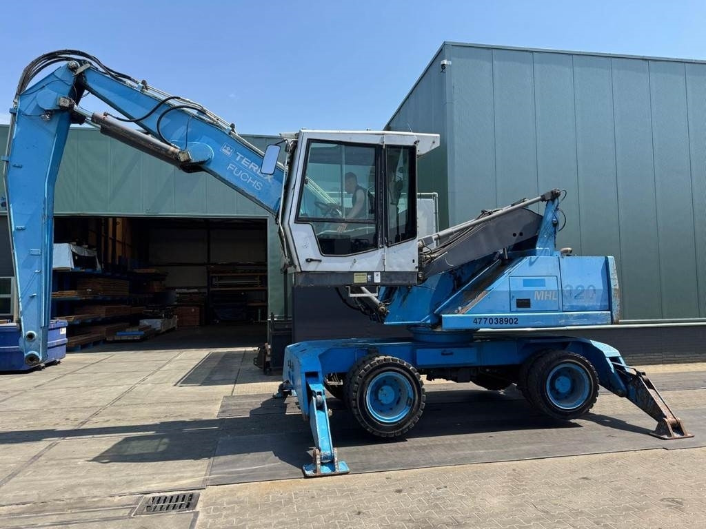 Fuchs MHL 320 - آلة التعامل مع النفايات: صورة 2 Fuchs MHL 320 - آلة التعامل مع النفايات: صورة 2