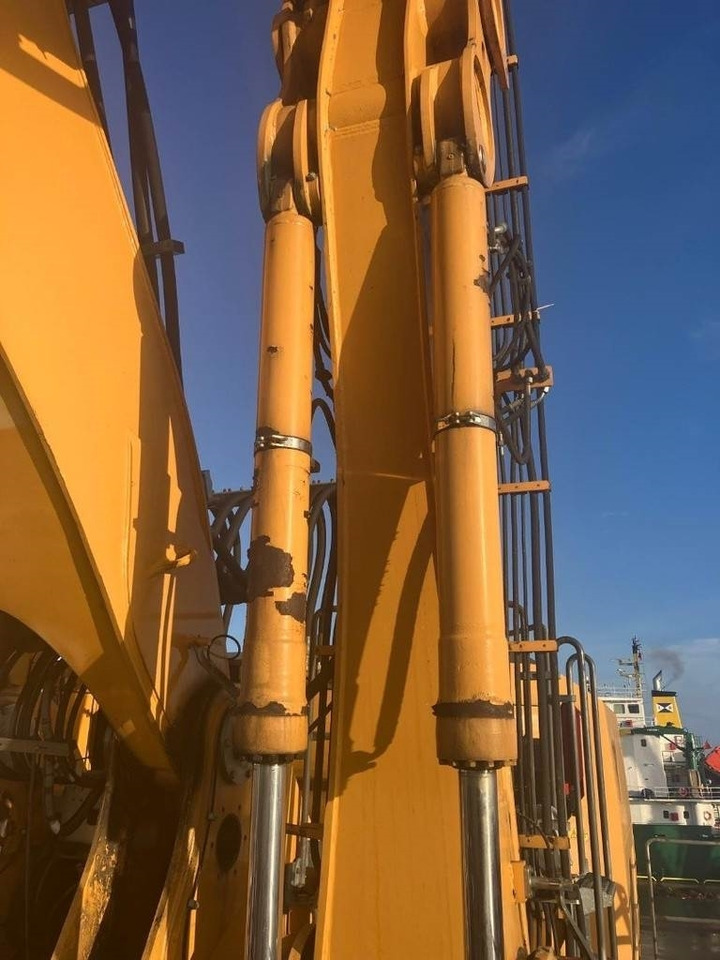 آلة التعامل مع النفايات Liebherr LH 120 CG: صورة 28