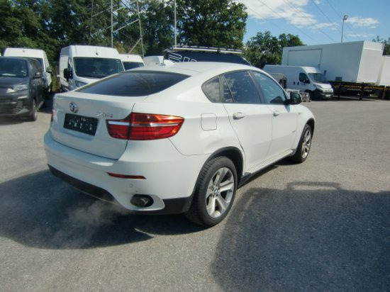 BMW X6 30d xDrive - سيارة دفع رباعي: صورة 4 BMW X6 30d xDrive - سيارة دفع رباعي: صورة 4