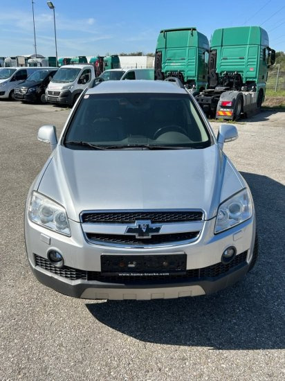 Chevrolet Captiva 3,2 V6 - سيارة دفع رباعي: صورة 2 Chevrolet Captiva 3,2 V6 - سيارة دفع رباعي: صورة 2