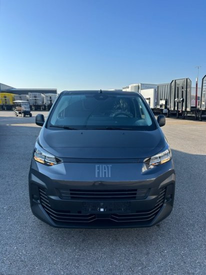 Fiat Scudo Maxi BlueDHi 120 6-Gang Exportpreis - فان: صورة 2 Fiat Scudo Maxi BlueDHi 120 6-Gang Exportpreis - فان: صورة 2