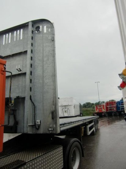 Gsodam 3-Achs Plateau, Liftachse, Rungenstöcke - نصف مقطورة مسطحة: صورة 3 Gsodam 3-Achs Plateau, Liftachse, Rungenstöcke - نصف مقطورة مسطحة: صورة 3