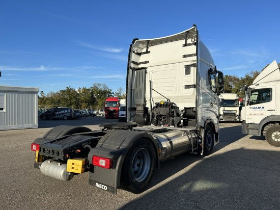 Iveco Stralis 460 Gas, 2 LNG-Tanks, Retarder, Leder - مقطورة السحب: صورة 3 Iveco Stralis 460 Gas, 2 LNG-Tanks, Retarder, Leder - مقطورة السحب: صورة 3