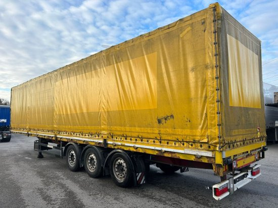 Schwarzmüller Spezialauflieger Schräglader, Coilmulde, Liftachse, Edscha-Verdeck, - نصف مقطورة بستائر جانبية: صورة 4 Schwarzmüller Spezialauflieger Schräglader, Coilmulde, Liftachse, Edscha-Verdeck, - نصف مقطورة بستائر جانبية: صورة 4