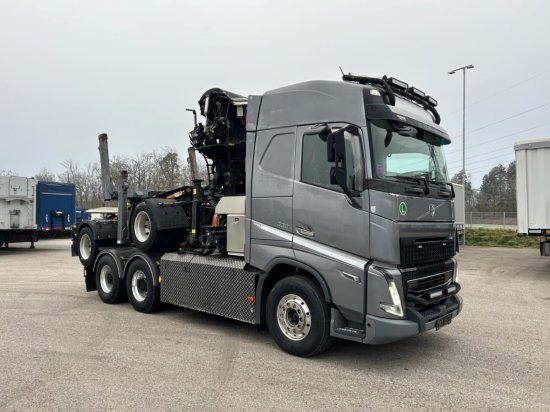 Volvo FH 16 650 6x4 Langholzzug + Doll M2K-9L Nachläufer mit Palfinger Epsilon S260C96, I-Shift, Retarder, - شاحنة قطع الأشجار, شاحنة كرين: صورة 3 Volvo FH 16 650 6x4 Langholzzug + Doll M2K-9L Nachläufer mit Palfinger Epsilon S260C96, I-Shift, Retarder, - شاحنة قطع الأشجار, شاحنة كرين: صورة 3