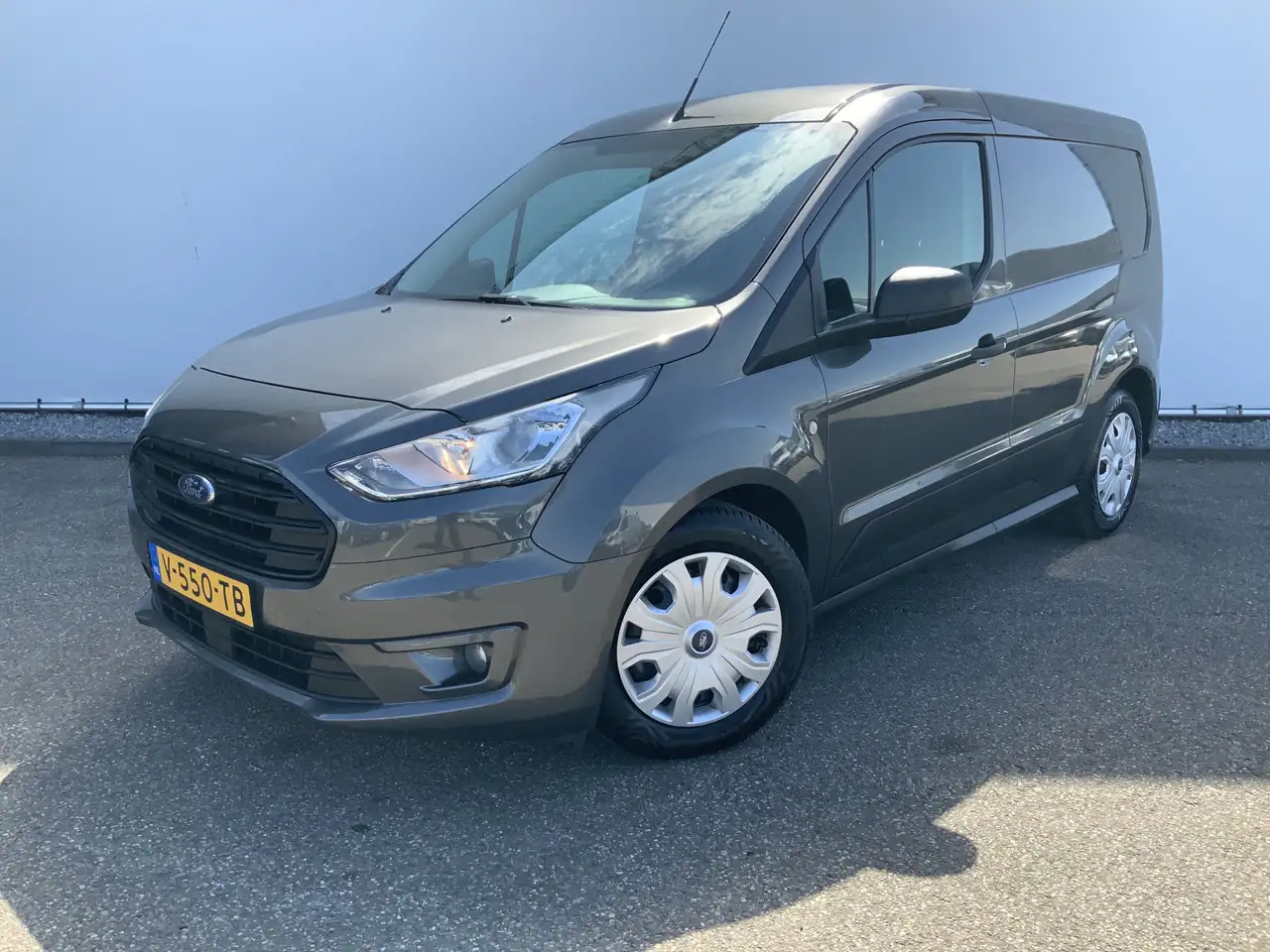 Ford Transit Connect 1.5 EcoBlue L1 Trend Airco Cruise 3 Zits Trekhaak - فان المدمجة: صورة 1 Ford Transit Connect 1.5 EcoBlue L1 Trend Airco Cruise 3 Zits Trekhaak - فان المدمجة: صورة 1
