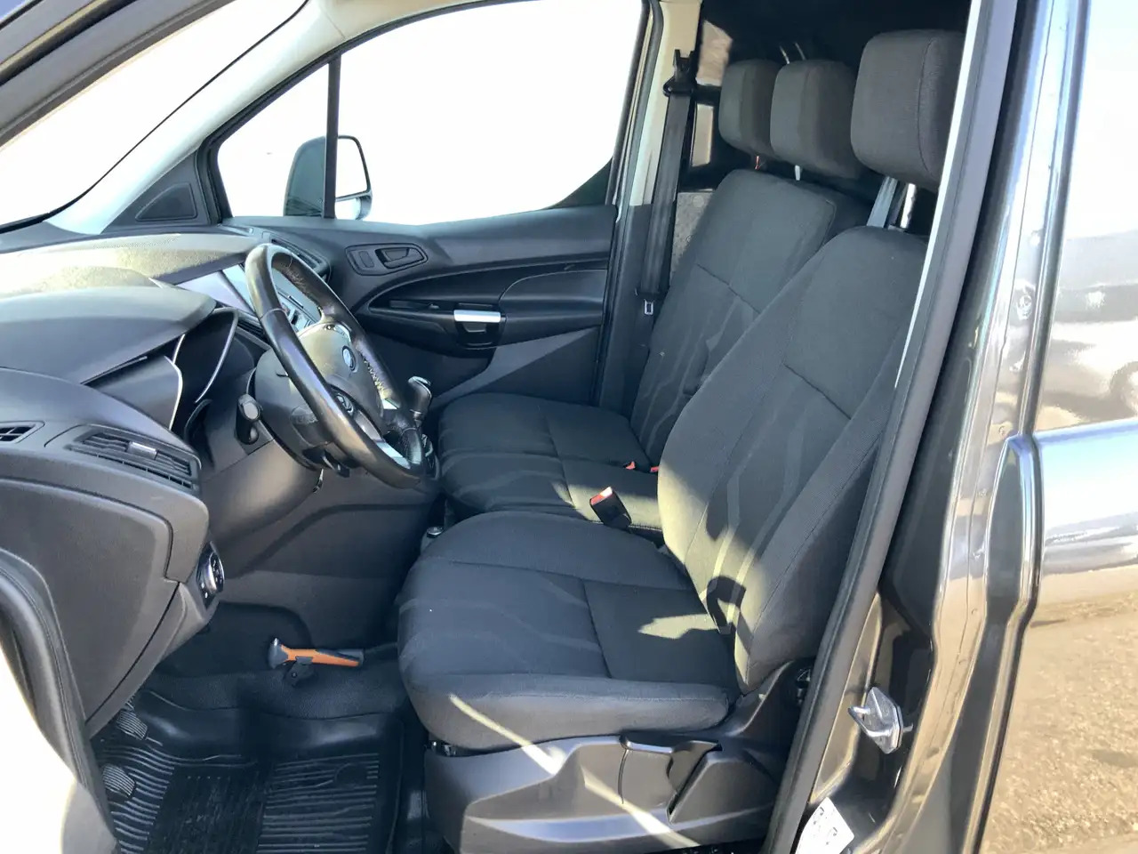 Ford Transit Connect 1.5 TDCI L2 Trend Airco Cruise 3 Zits DakDragers C - فان: صورة 4 Ford Transit Connect 1.5 TDCI L2 Trend Airco Cruise 3 Zits DakDragers C - فان: صورة 4