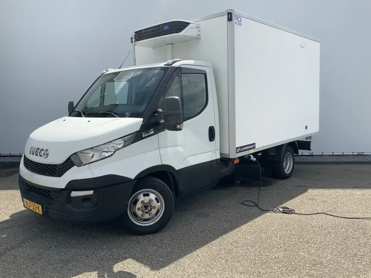 Iveco Daily 35C13 2.3 375 Automaat Koelmeubelbak Deuren Dag&Na - شاحنة توصيل مبردة: صورة 1 Iveco Daily 35C13 2.3 375 Automaat Koelmeubelbak Deuren Dag&Na - شاحنة توصيل مبردة: صورة 1