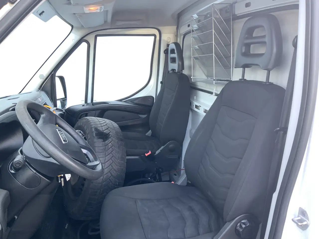 Iveco Daily 35S13 2.3 345 IJswagen -0.40 gr 10 deuren Euro 5 B - شاحنة توصيل مبردة: صورة 5 Iveco Daily 35S13 2.3 345 IJswagen -0.40 gr 10 deuren Euro 5 B - شاحنة توصيل مبردة: صورة 5