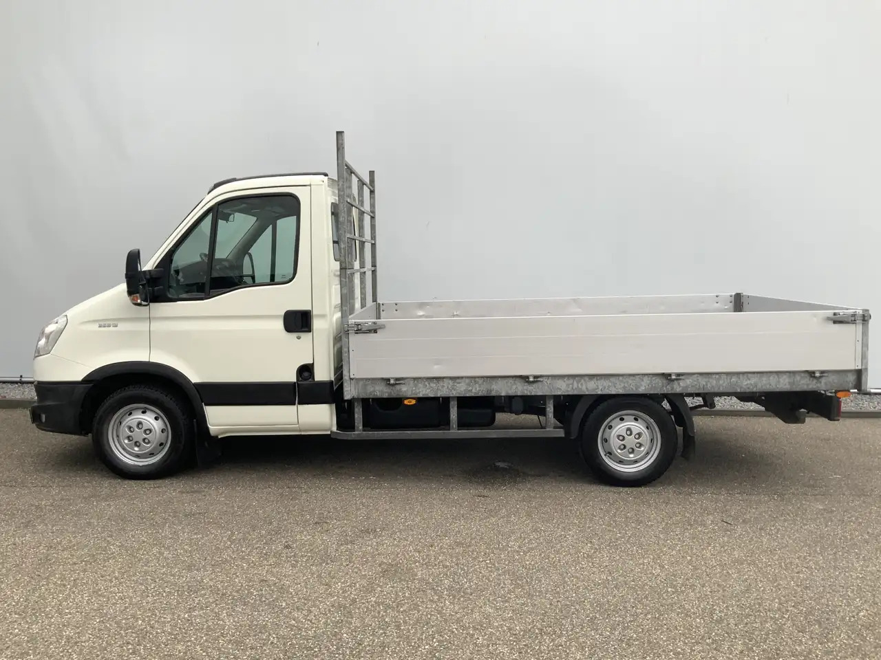 Iveco Daily 35S13 D 345 Pick Up Airco 3 Zits Trekhaak 3500 kg - شاحنة توصيل مفتوحة: صورة 3 Iveco Daily 35S13 D 345 Pick Up Airco 3 Zits Trekhaak 3500 kg - شاحنة توصيل مفتوحة: صورة 3
