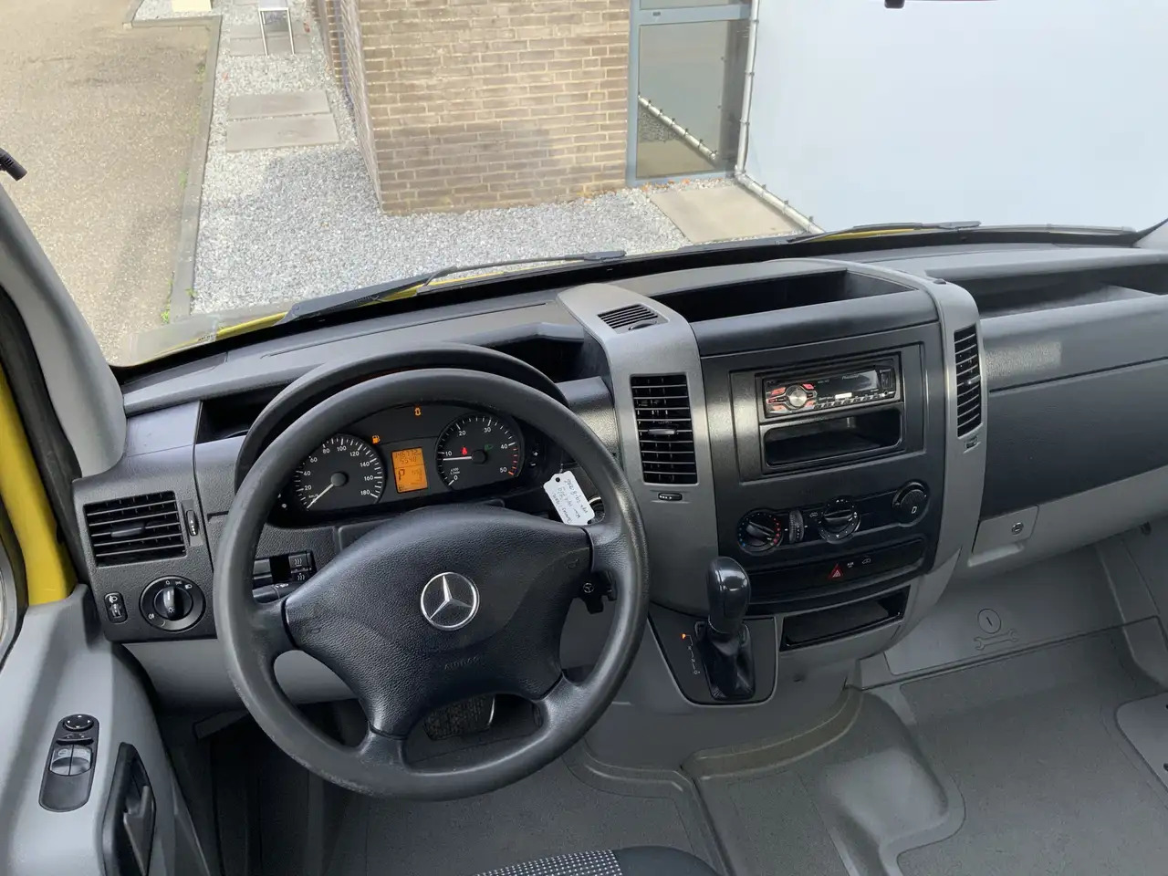 Mercedes-Benz Sprinter 213 2.2 CDI 325 Automaat DubCab Pick Up 5 Zits Tre - شاحنة توصيل مفتوحة, الشاحنات الصغيرة كابينة مزدوجة: صورة 5 Mercedes-Benz Sprinter 213 2.2 CDI 325 Automaat DubCab Pick Up 5 Zits Tre - شاحنة توصيل مفتوحة, الشاحنات الصغيرة كابينة مزدوجة: صورة 5