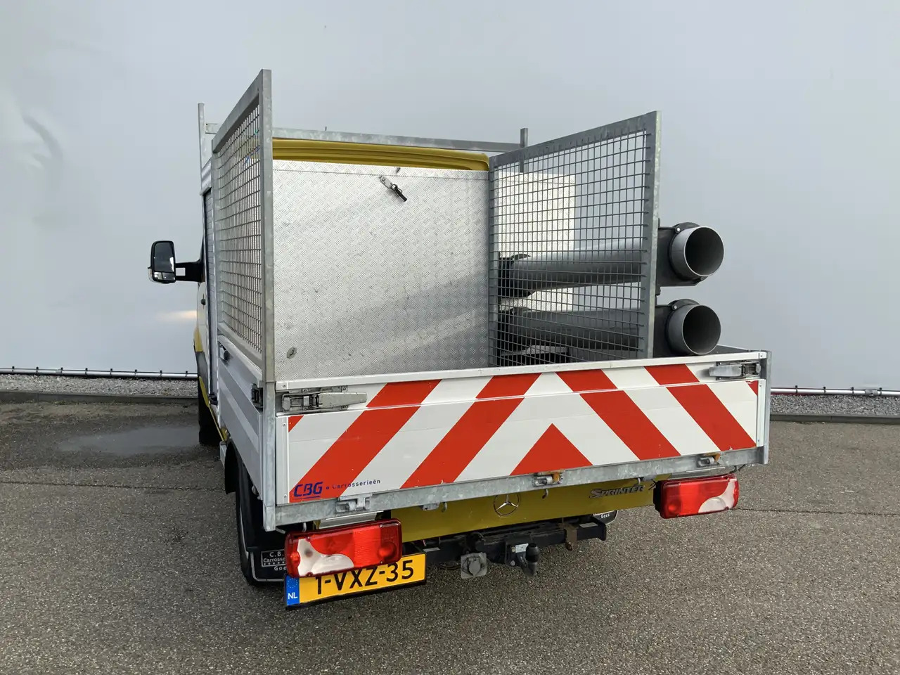 Mercedes-Benz Sprinter 213 2.2 CDI 325 Automaat DubCab Pick Up 5 Zits Tre - شاحنة توصيل مفتوحة, الشاحنات الصغيرة كابينة مزدوجة: صورة 2 Mercedes-Benz Sprinter 213 2.2 CDI 325 Automaat DubCab Pick Up 5 Zits Tre - شاحنة توصيل مفتوحة, الشاحنات الصغيرة كابينة مزدوجة: صورة 2