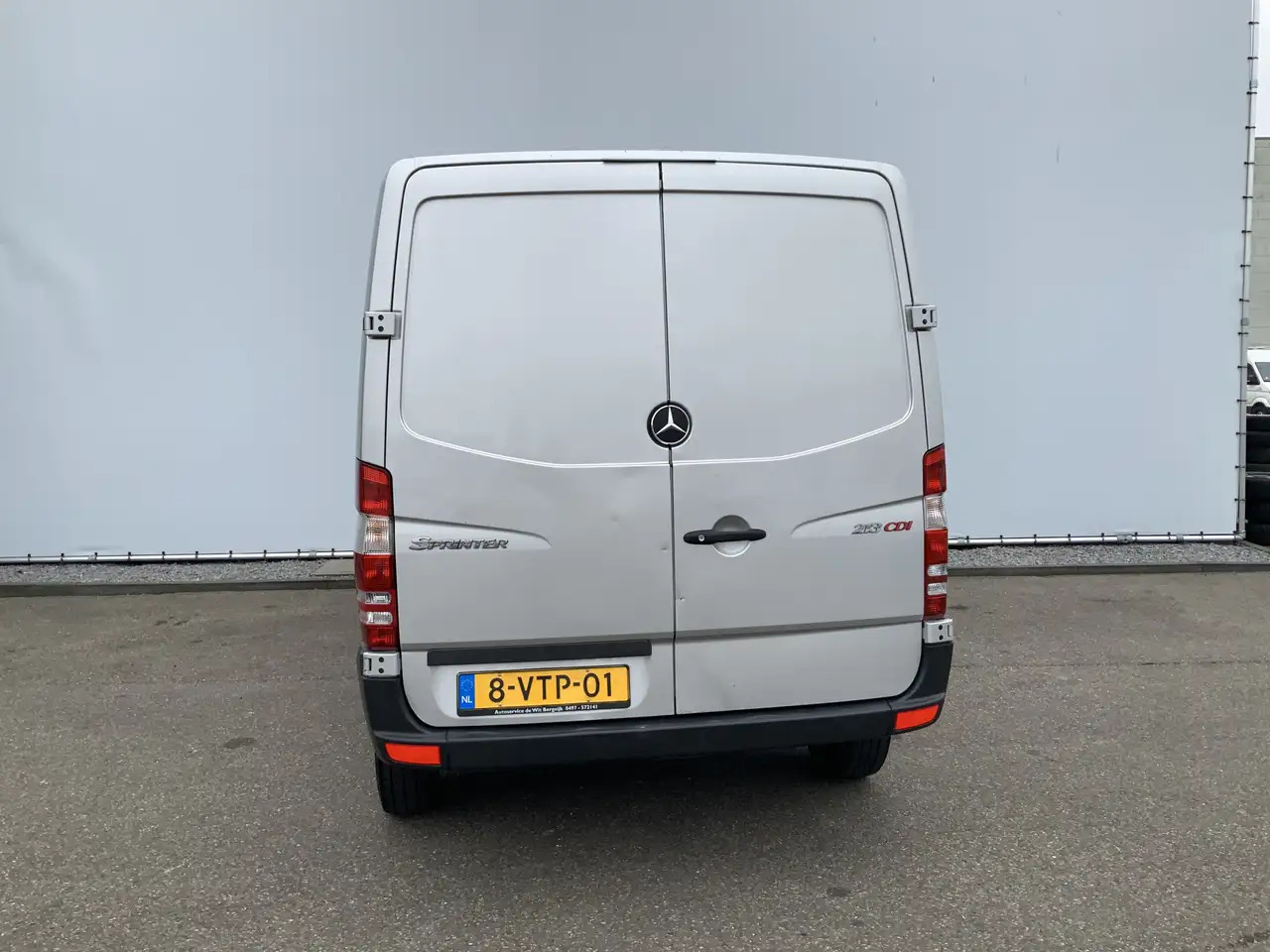 Mercedes-Benz Sprinter 213 2.2 CDI 325 L1H1 Airco Cruise Euro 4 - فان: صورة 2 Mercedes-Benz Sprinter 213 2.2 CDI 325 L1H1 Airco Cruise Euro 4 - فان: صورة 2