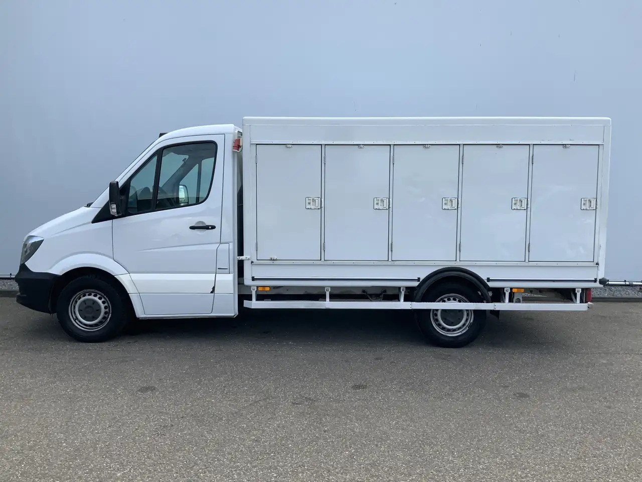 Mercedes-Benz Sprinter 311 2.2 CDI 366 ijsAuto - 40 C. Deuren 10 Euro 6 - شاحنة توصيل مبردة: صورة 3 Mercedes-Benz Sprinter 311 2.2 CDI 366 ijsAuto - 40 C. Deuren 10 Euro 6 - شاحنة توصيل مبردة: صورة 3
