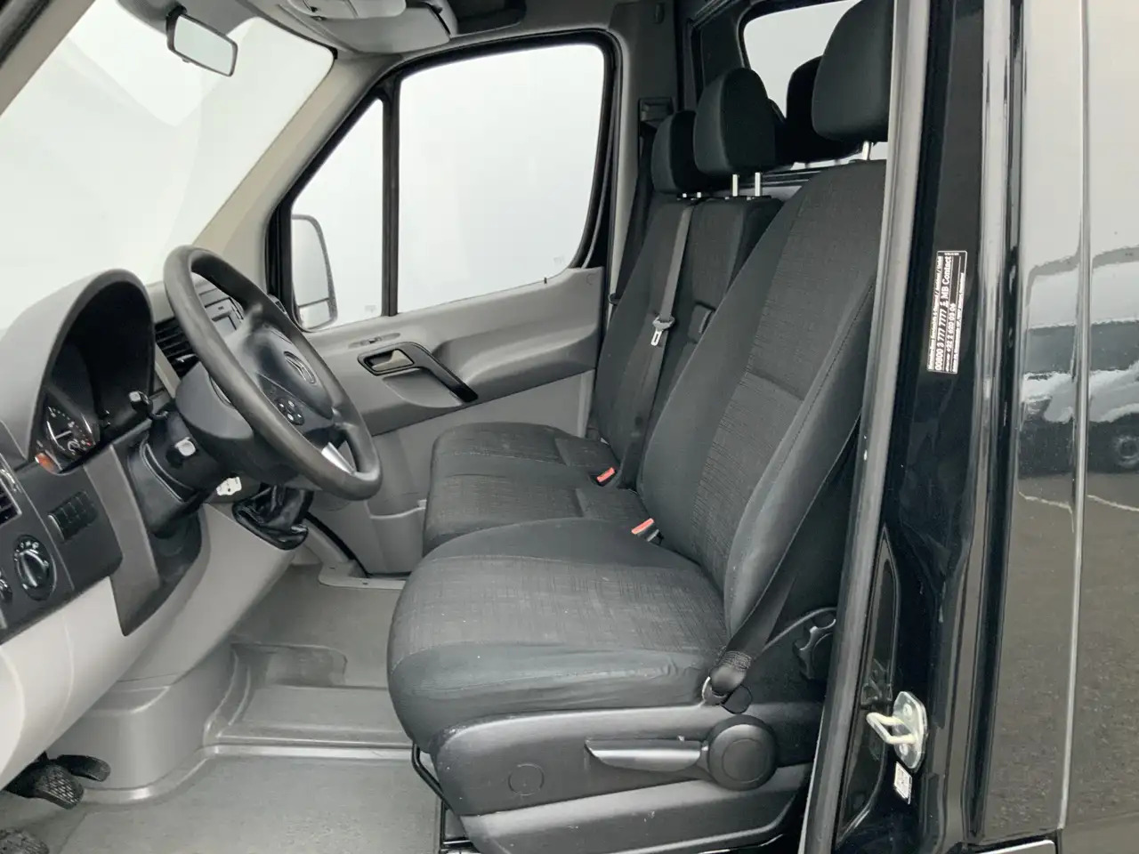 Mercedes-Benz Sprinter 314 2.2 CDI 366 L2H2 Airco 3 Zits Trekhaak 2000 kg - فان: صورة 4 Mercedes-Benz Sprinter 314 2.2 CDI 366 L2H2 Airco 3 Zits Trekhaak 2000 kg - فان: صورة 4