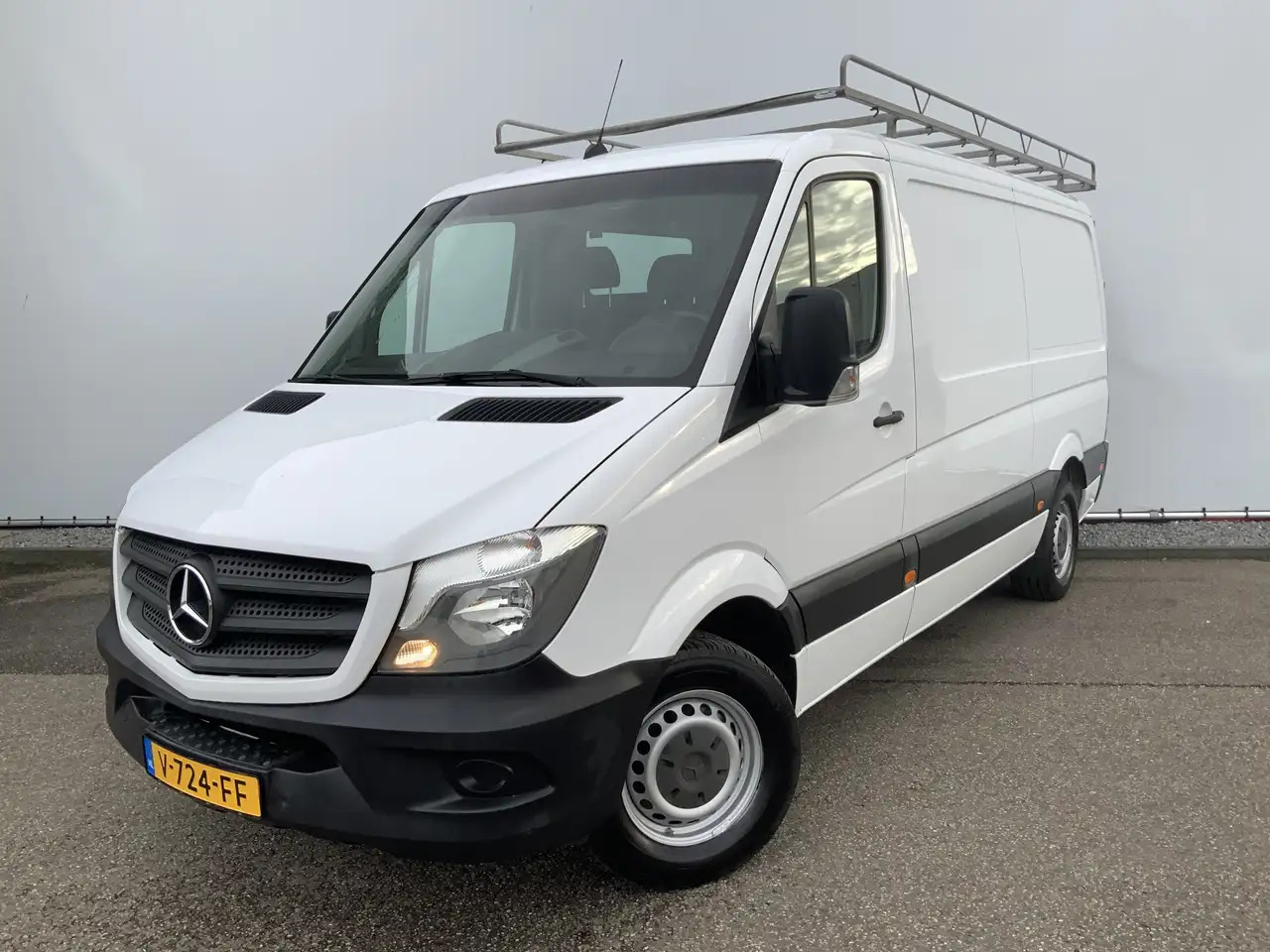 Mercedes-Benz Sprinter 314 2.2 CDI Automaat L2H2 Airco Cruise 3 Zits Trek - فان: صورة 1 Mercedes-Benz Sprinter 314 2.2 CDI Automaat L2H2 Airco Cruise 3 Zits Trek - فان: صورة 1