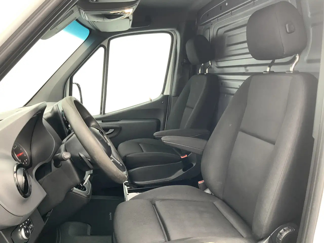 Mercedes-Benz Sprinter 314 2.2 CDI L1H1 Airco Cruise Navi Trekhaak 2000 k - فان: صورة 4 Mercedes-Benz Sprinter 314 2.2 CDI L1H1 Airco Cruise Navi Trekhaak 2000 k - فان: صورة 4