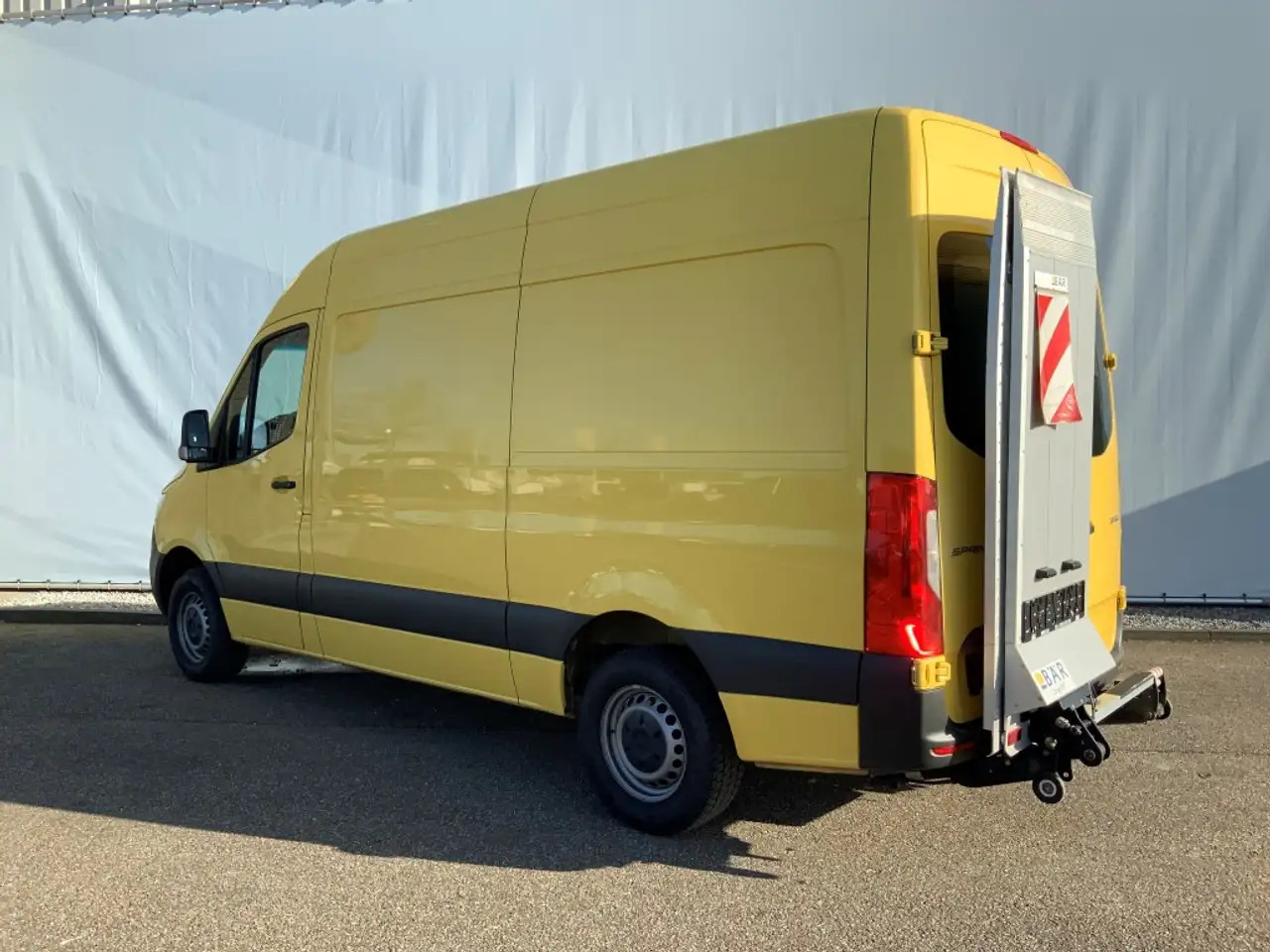 Mercedes-Benz Sprinter 314 2.2 CDI L2H2 & Laadklep& Afstandbediening Airc - فان: صورة 4 Mercedes-Benz Sprinter 314 2.2 CDI L2H2 & Laadklep& Afstandbediening Airc - فان: صورة 4