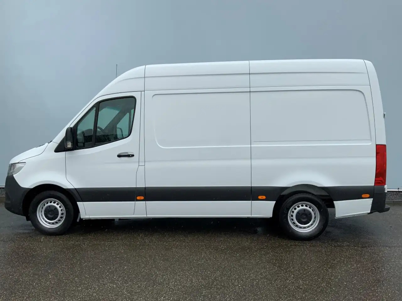 Mercedes-Benz Sprinter 316 2.2 CDI 366 L2 H2 Airco 2 Zits Euro 6 - فان: صورة 4 Mercedes-Benz Sprinter 316 2.2 CDI 366 L2 H2 Airco 2 Zits Euro 6 - فان: صورة 4