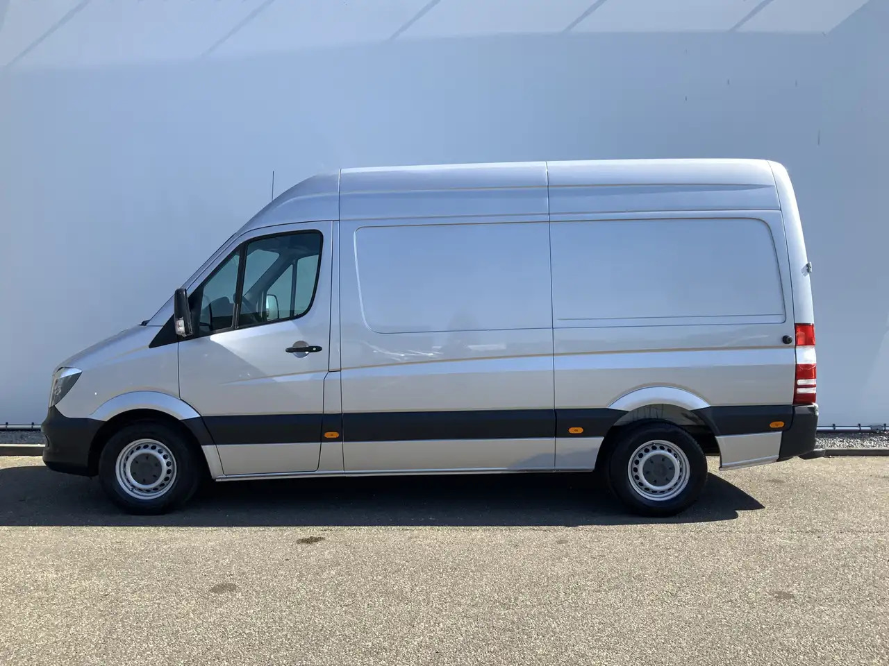 Mercedes-Benz Sprinter 316 2.2 CDI 366 L2H2 Airco Cruise Navi 3 Zits Euro - فان: صورة 3 Mercedes-Benz Sprinter 316 2.2 CDI 366 L2H2 Airco Cruise Navi 3 Zits Euro - فان: صورة 3