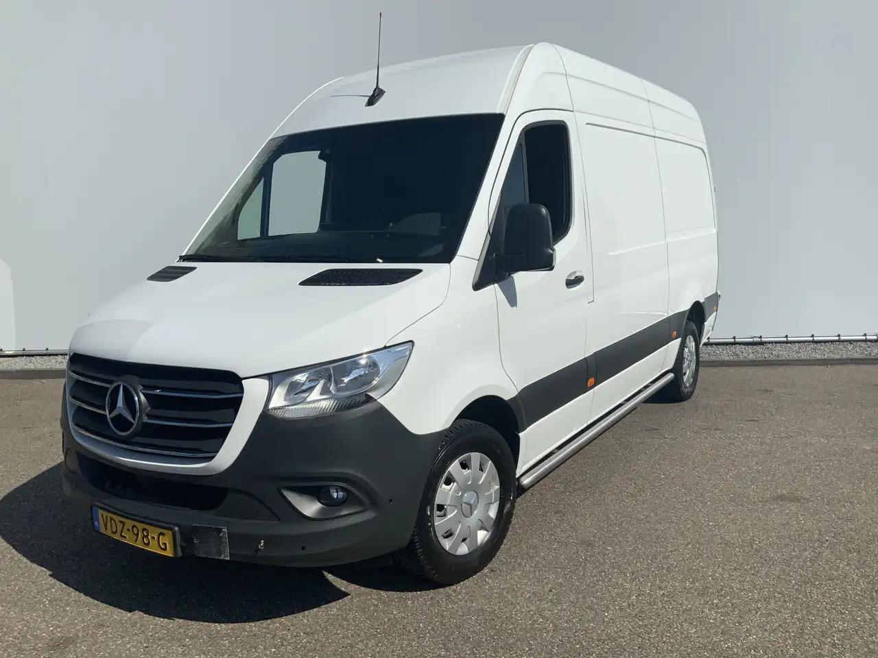 Mercedes-Benz Sprinter 316 2.2 CDI L2H2 DC Automaat Cruise Airco 3 Zits W - فان: صورة 1 Mercedes-Benz Sprinter 316 2.2 CDI L2H2 DC Automaat Cruise Airco 3 Zits W - فان: صورة 1