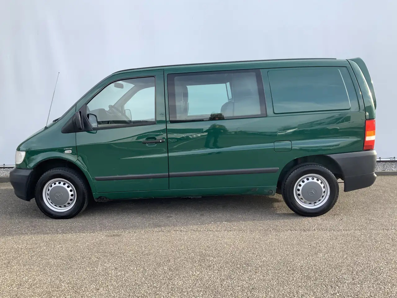 Mercedes-Benz Vito 108 CDI Dub Cab 5 Zits Airco Trekhaak 2000 kg Came - الشاحنات الصغيرة كابينة مزدوجة: صورة 3 Mercedes-Benz Vito 108 CDI Dub Cab 5 Zits Airco Trekhaak 2000 kg Came - الشاحنات الصغيرة كابينة مزدوجة: صورة 3