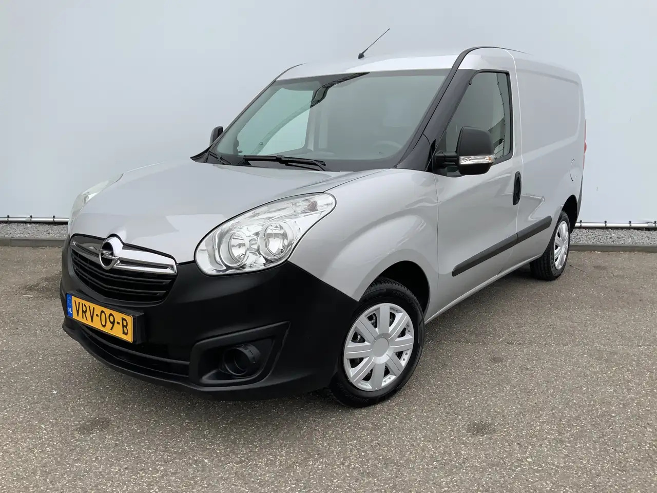Opel Combo 1.3 CDTi L1H1 Edition Airco Euro 6 - فان: صورة 1 Opel Combo 1.3 CDTi L1H1 Edition Airco Euro 6 - فان: صورة 1