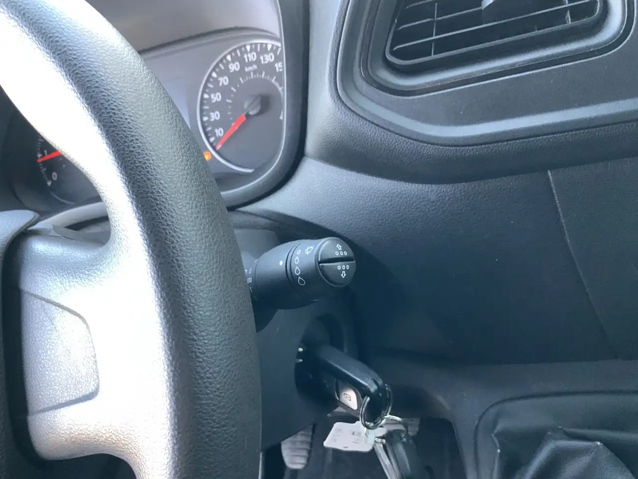 Renault Master T35 2.3 dCi 135 L2H2 Airco Cruise Navi Side Bar Ca - فان: صورة 4 Renault Master T35 2.3 dCi 135 L2H2 Airco Cruise Navi Side Bar Ca - فان: صورة 4