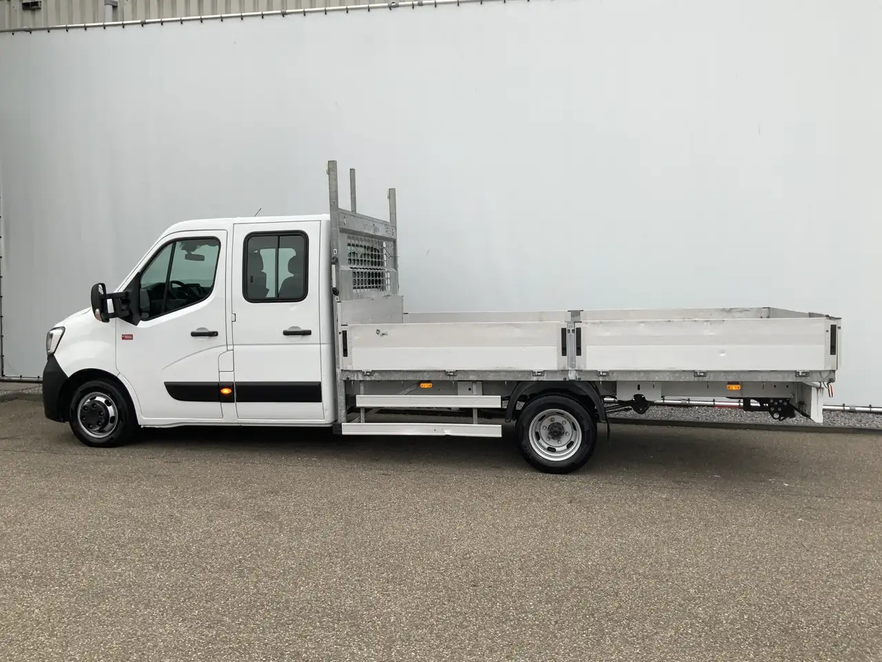 Renault Master T35 2.3 dCi 165 L4 Dub Cab PickUp Navi 6 Zits Trek - شاحنة توصيل مفتوحة: صورة 3 Renault Master T35 2.3 dCi 165 L4 Dub Cab PickUp Navi 6 Zits Trek - شاحنة توصيل مفتوحة: صورة 3
