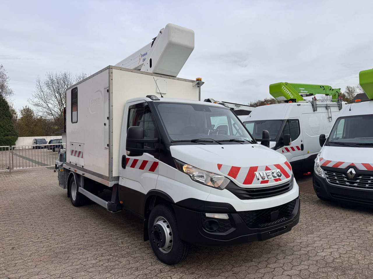 IVECO Daily 70C18 Hubarbeitsbühne Steiger France Elevateur 172 CPL EURO 6C - منصة محمولة مثبتة على الشاحنة: صورة 2 IVECO Daily 70C18 Hubarbeitsbühne Steiger France Elevateur 172 CPL EURO 6C - منصة محمولة مثبتة على الشاحنة: صورة 2