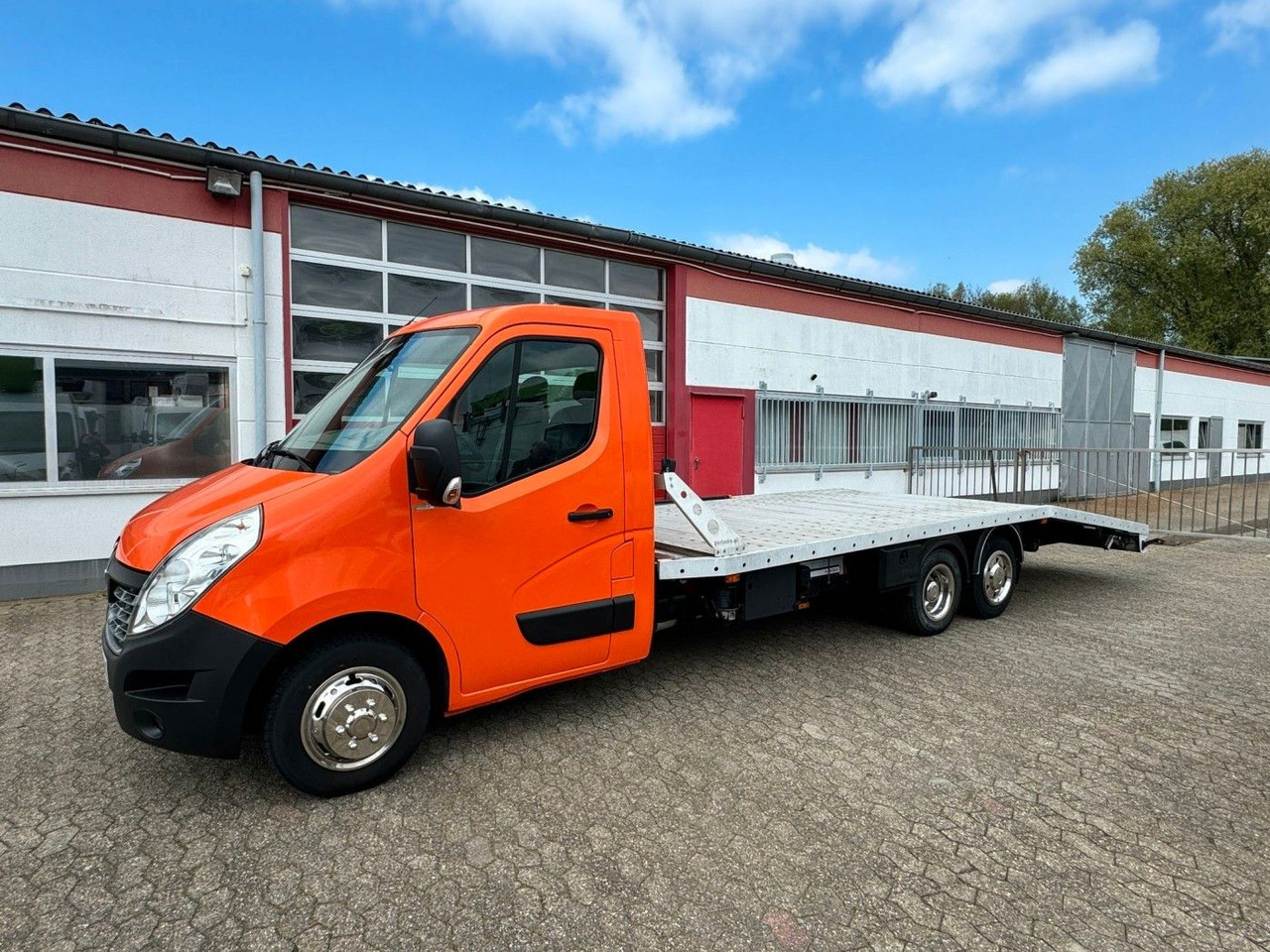 Renault Master Autotransporter - شاحنة سحب: صورة 1 Renault Master Autotransporter - شاحنة سحب: صورة 1
