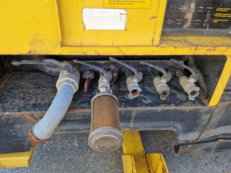 Atlas-Copco XAS350DD VERY LOW HOURS - ضاغط هوائي: صورة 5 Atlas-Copco XAS350DD VERY LOW HOURS - ضاغط هوائي: صورة 5