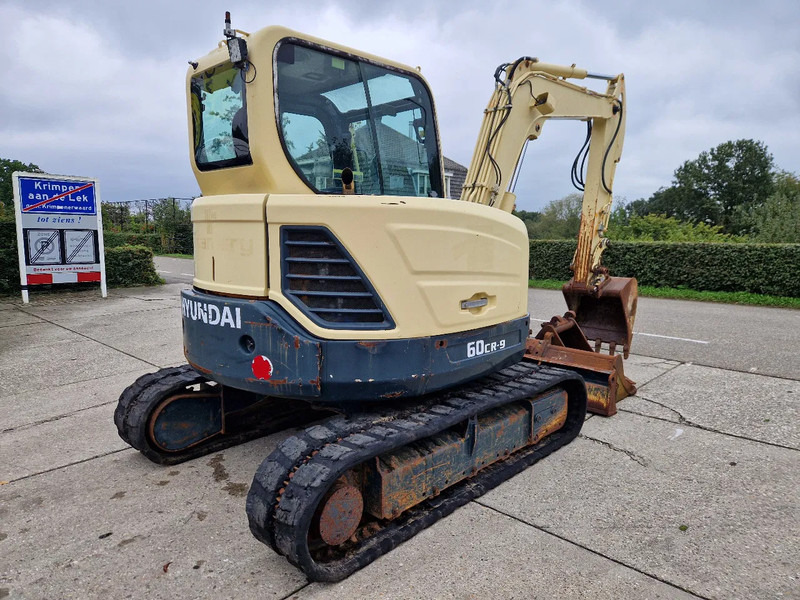 Hyundai Robex CR60-9 met airco en 3 bakken - حفار صغير: صورة 4 Hyundai Robex CR60-9 met airco en 3 bakken - حفار صغير: صورة 4
