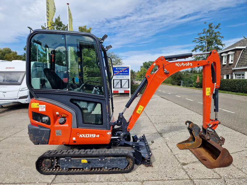 Kubota KX019-4 met 1990 uur - حفار صغير: صورة 2 Kubota KX019-4 met 1990 uur - حفار صغير: صورة 2
