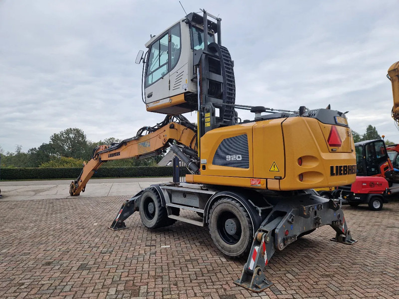 Liebherr A 920 Litronic - آلة التعامل مع النفايات: صورة 1 Liebherr A 920 Litronic - آلة التعامل مع النفايات: صورة 1