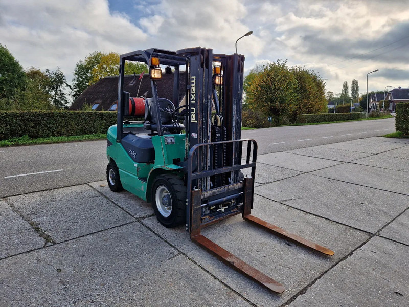 Maximal Nissan Zhejiang 2.5 ton LPG LOW HOURS - رافعة شوكية تعمل بالغاز: صورة 3 Maximal Nissan Zhejiang 2.5 ton LPG LOW HOURS - رافعة شوكية تعمل بالغاز: صورة 3