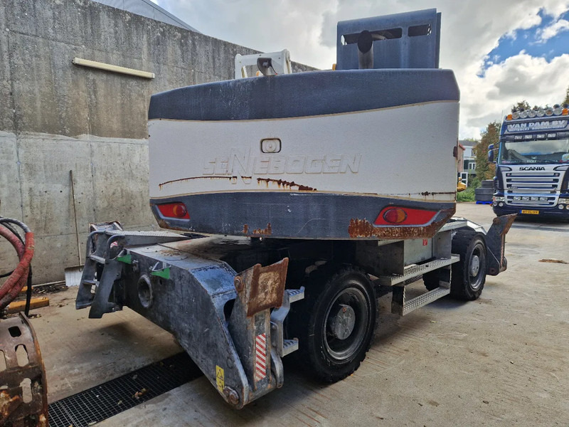 Sennebogen 821 overslagkraan - آلة التعامل مع النفايات: صورة 3 Sennebogen 821 overslagkraan - آلة التعامل مع النفايات: صورة 3