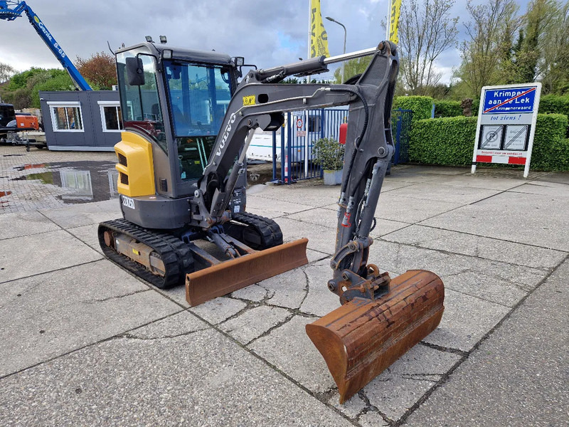 Volvo ECR25D met 2562 uur - حفار صغير: صورة 2 Volvo ECR25D met 2562 uur - حفار صغير: صورة 2