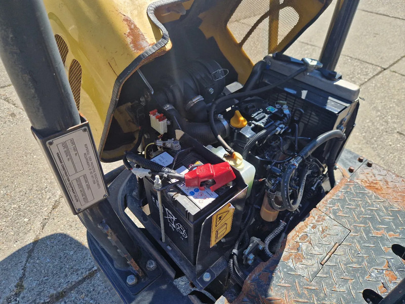 Yanmar C12R-B 3-zijdig kiepend - شاحنة قلاب التعدين: صورة 5 Yanmar C12R-B 3-zijdig kiepend - شاحنة قلاب التعدين: صورة 5