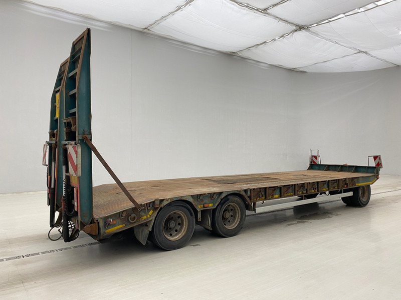 ATM Low bed trailer - مقطورة بلودر منخفض: صورة 3 ATM Low bed trailer - مقطورة بلودر منخفض: صورة 3