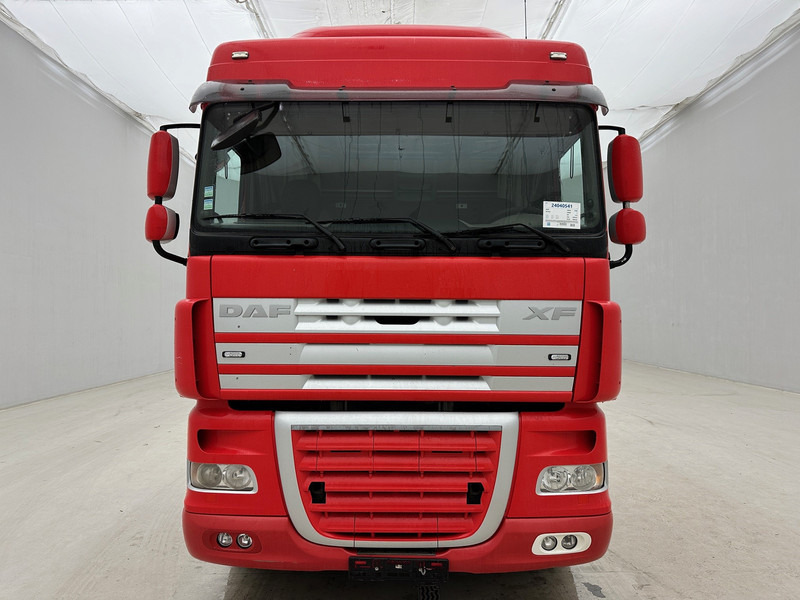 DAF XF105.410 Space Cab* - شاحنة برافعة خطافية: صورة 2 DAF XF105.410 Space Cab* - شاحنة برافعة خطافية: صورة 2