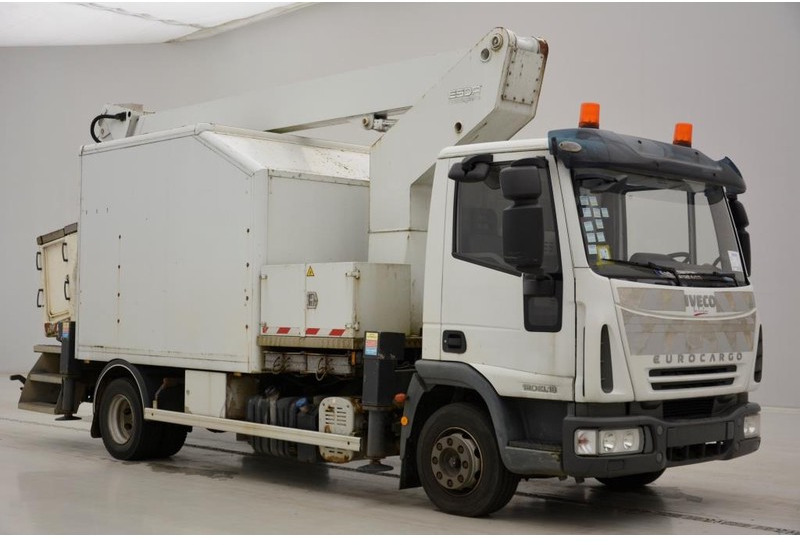 Iveco Eurocargo 120E18 - منصة محمولة مثبتة على الشاحنة: صورة 3 Iveco Eurocargo 120E18 - منصة محمولة مثبتة على الشاحنة: صورة 3