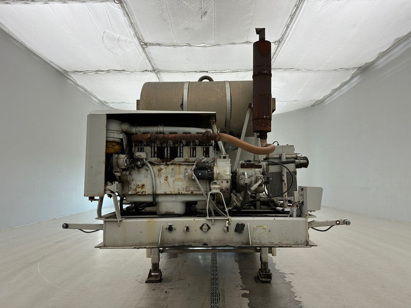 MOL Mixer 10 cub - نصف مقطورة خلاطة خرسانة: صورة 2 MOL Mixer 10 cub - نصف مقطورة خلاطة خرسانة: صورة 2